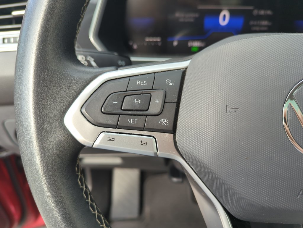 Used 2023 Volkswagen Tiguan SE w/ Panoramic Sunroof Package FWD image 22