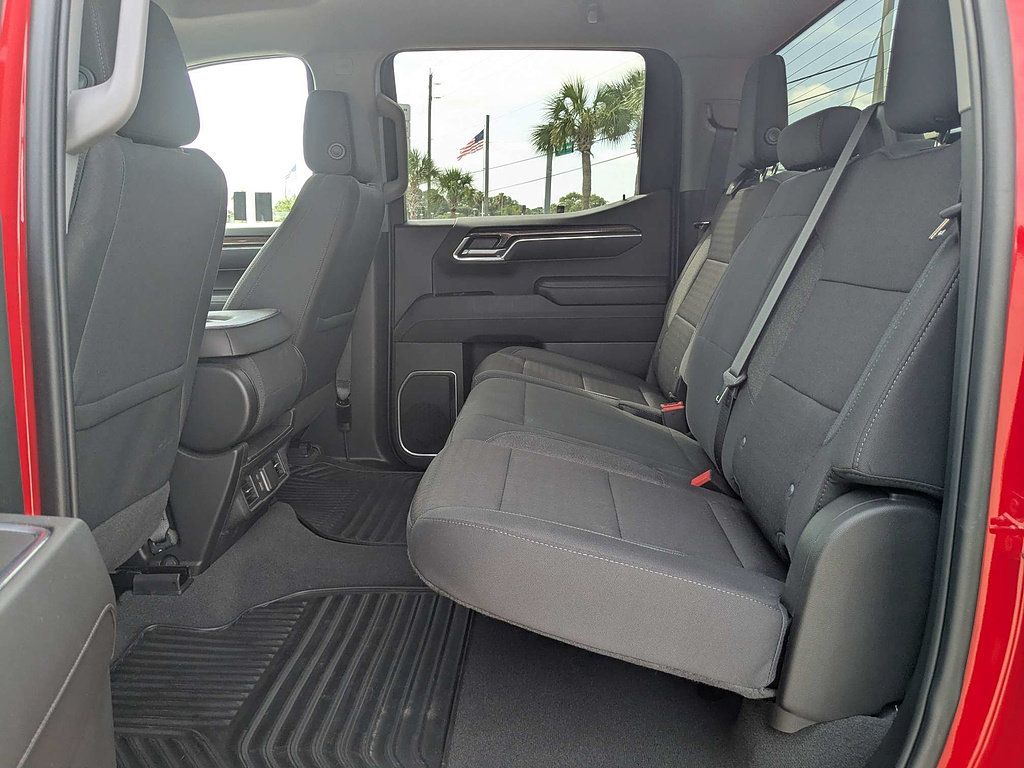 Used 2024 Chevrolet Silverado 1500 LT AWD/4WD image 13