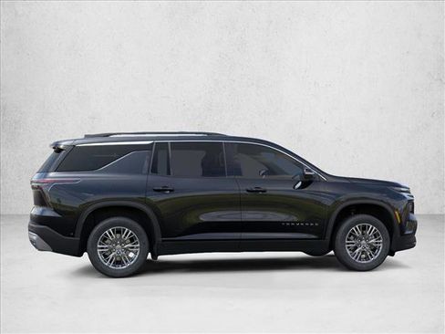 New 2026 Chevrolet Traverse LT w/ Driver Confidence Package image 5