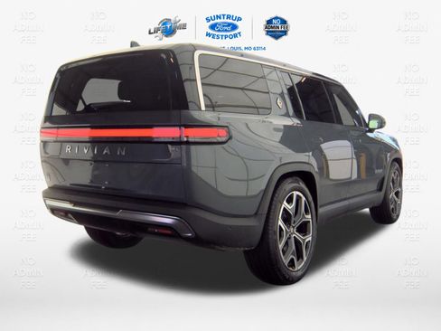 Used 2025 Rivian R1S Adventure AWD/4WD image 13