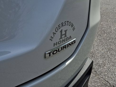 Used 2023 Honda Pilot Touring image 34