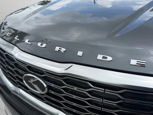 Used 2020 Kia Telluride S w/ S 8 Passenger Seating Package FWD image 46