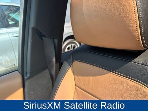 Used 2018 Chevrolet Equinox Premier AWD/4WD image 12