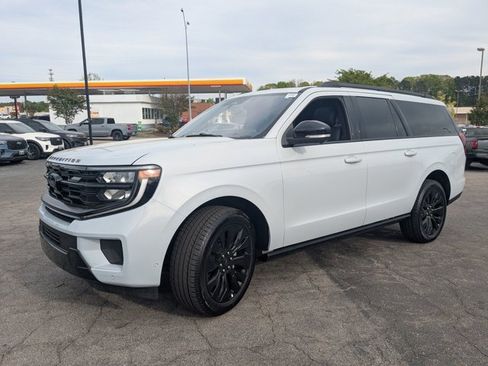 Certified 2025 Ford Expedition Max Platinum w/ Stealth Appearance Package image 4