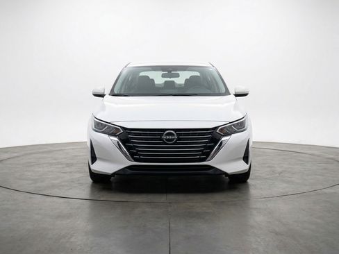 Used 2025 Nissan Sentra S FWD image 2