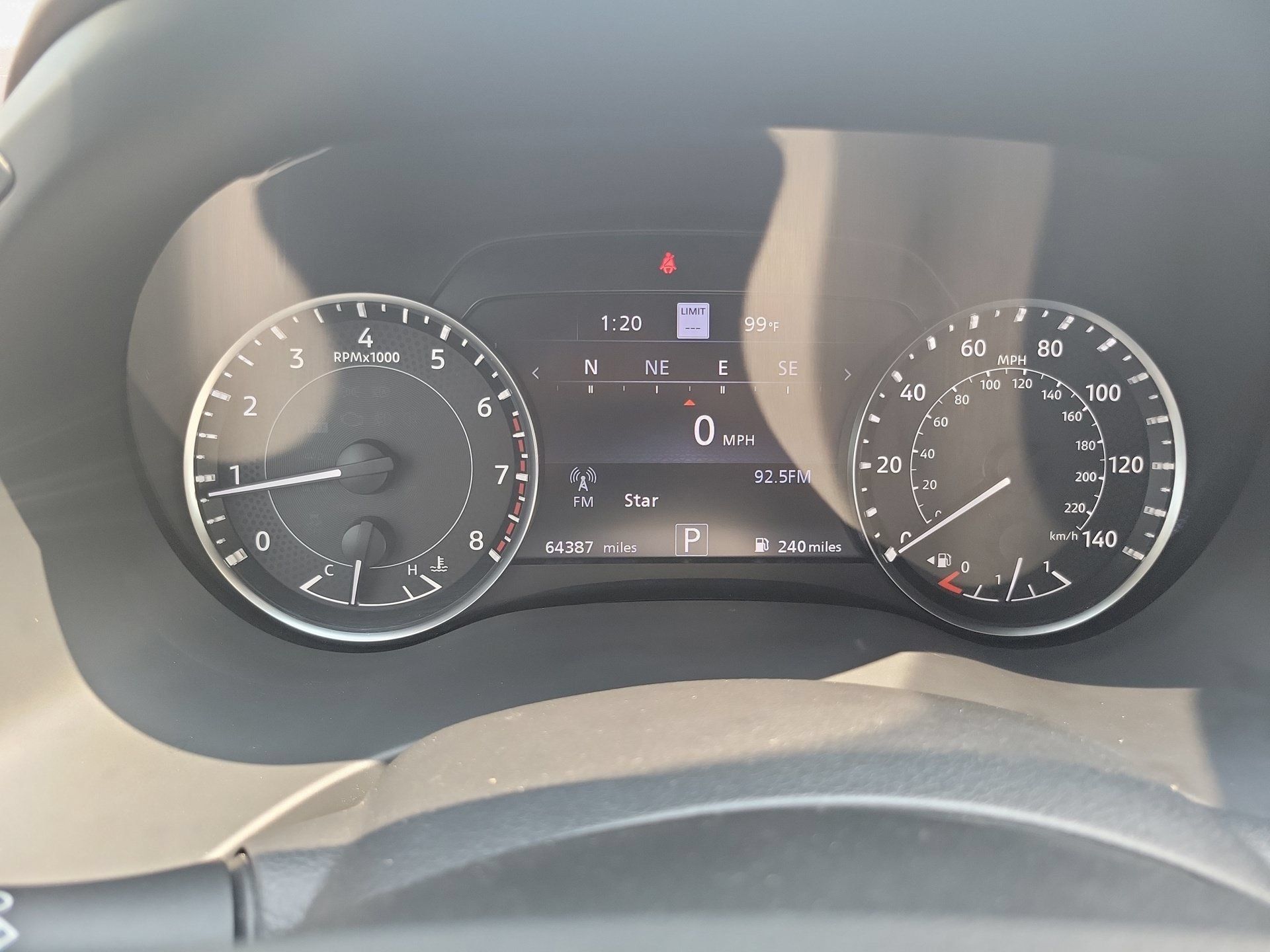 Used 2023 Nissan Armada Platinum w/ Captain's Chairs Package RWD image 11