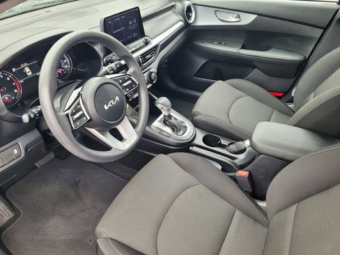 Used 2024 Kia Forte LXS FWD image 8