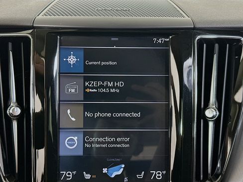 Used 2020 Volvo XC60 T5 Momentum w/ Protection Package Premier FWD image 21