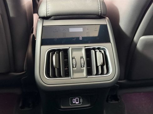 Used 2025 Maserati Grecale Folgore AWD/4WD image 27