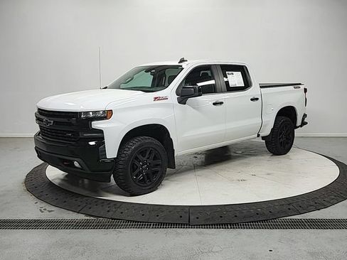 Used 2021 Chevrolet Silverado 1500 LT Trail Boss w/ Bed Protection Package AWD/4WD image 3