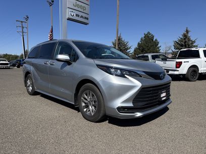 Used 2024 Toyota Sienna LE