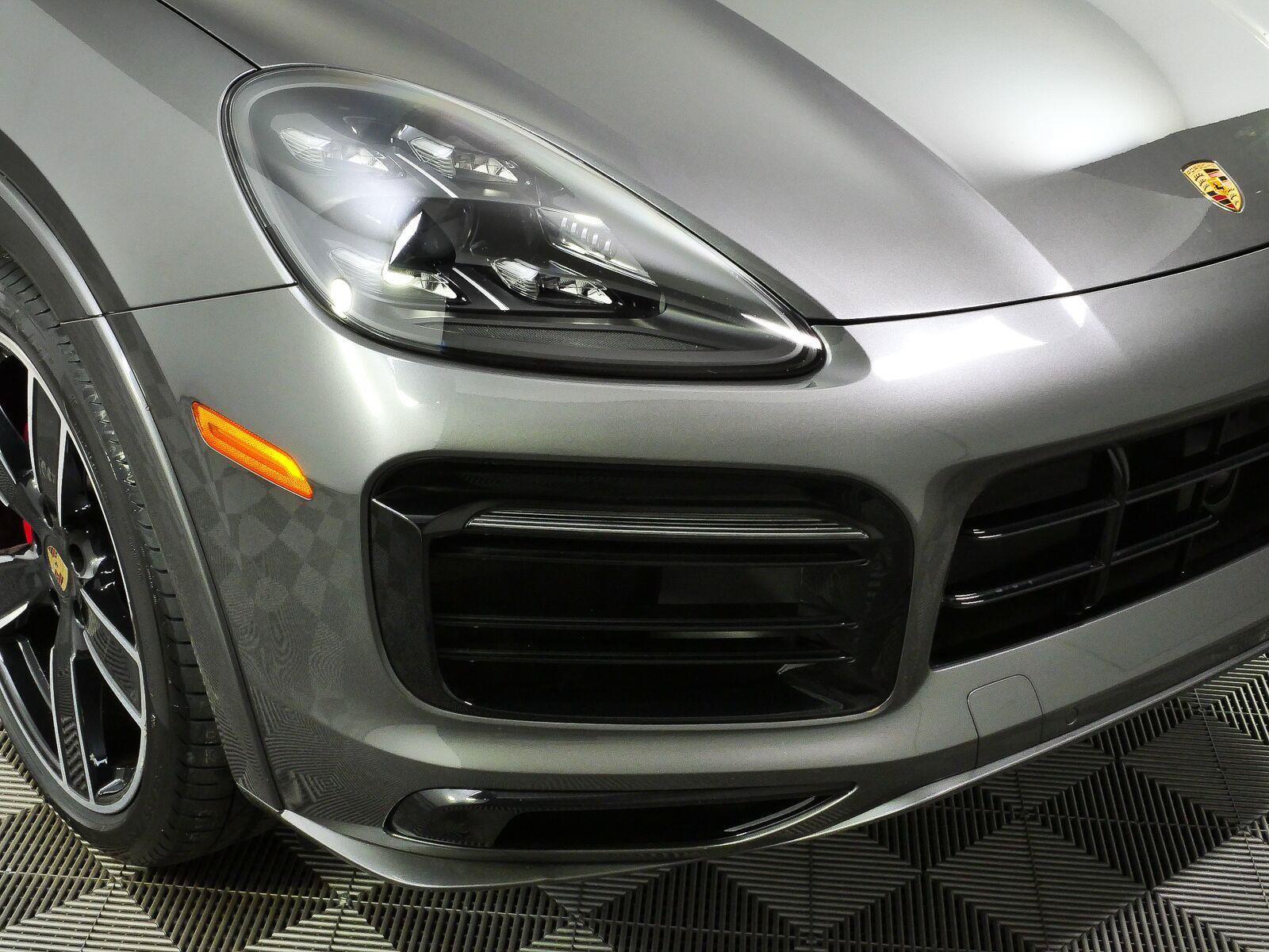 Certified 2023 Porsche Cayenne GTS AWD/4WD image 36