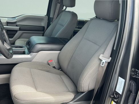 Used 2018 Ford F150 XLT w/ Equipment Group 302A Luxury AWD/4WD image 21