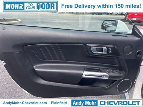 Used 2022 Ford Mustang Premium image 18