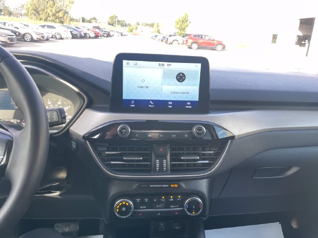 Used 2022 Ford Escape SE w/ Cold Weather Package AWD/4WD image 12