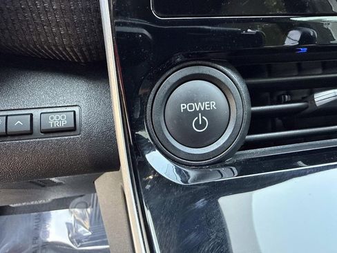 Used 2023 Subaru Solterra Premium image 29