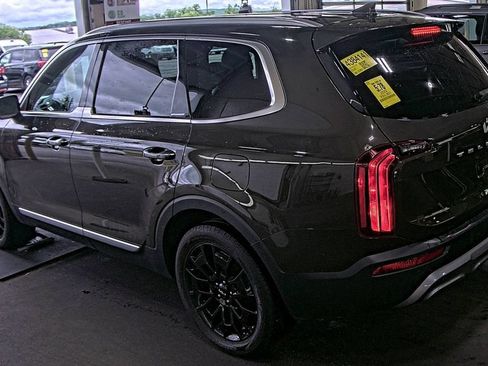 Used 2022 Kia Telluride S AWD/4WD image 2