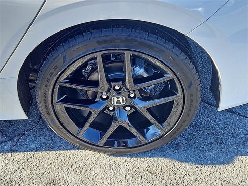 Certified 2025 Honda Civic Sport image 8
