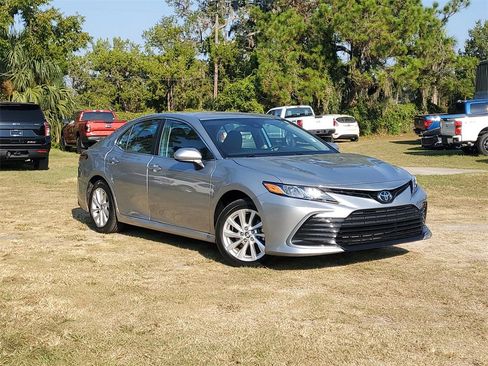 Used 2023 Toyota Camry LE image 36