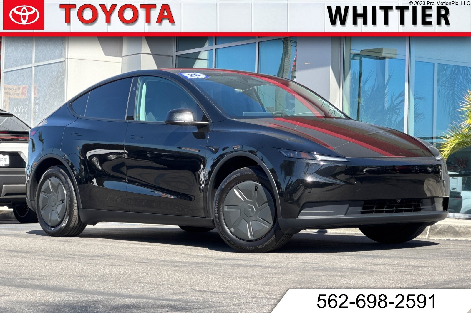 Used 2026 Tesla Model Y Long Range RWD image 1