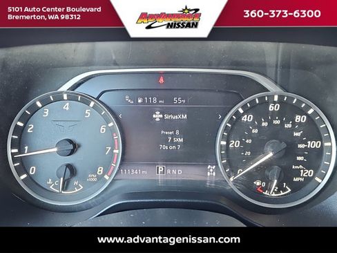 Used 2022 Nissan Titan SV w/ Accessory Utility Package image 12