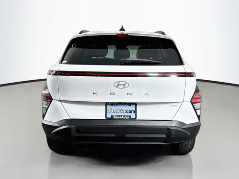 Used 2025 Hyundai Kona SEL AWD/4WD image 6