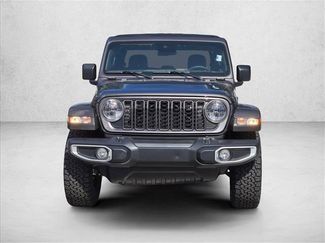 Used 2024 Jeep Gladiator Sport video 2
