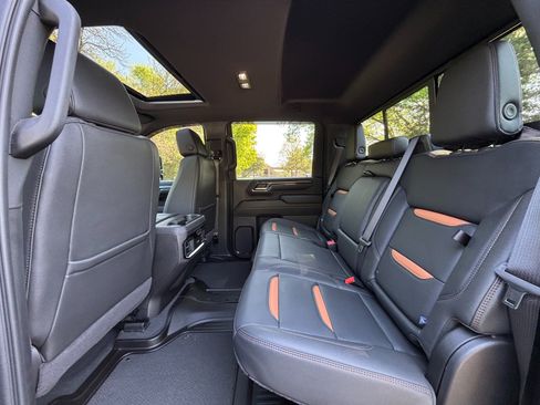 Used 2024 GMC Sierra 2500 AT4 w/ AT4 Premium Plus Package AWD/4WD image 19