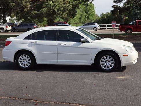 Used 2008 Chrysler Sebring LX FWD image 3