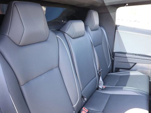 Used 2024 Tesla Cybertruck AWD Crew Cab image 28