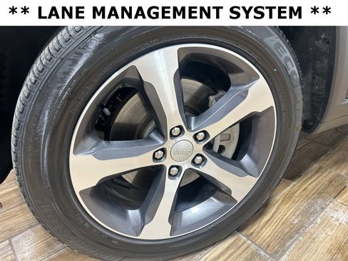 Certified 2023 Jeep Grand Cherokee L Limited image 6