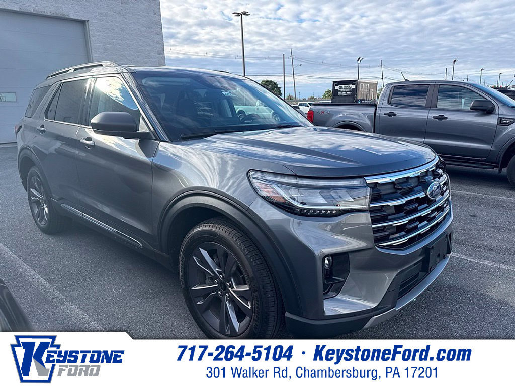 Used 2025 Ford Explorer Active w/ Active Comfort Package AWD/4WD image 1
