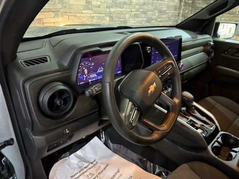 Used 2024 Chevrolet Colorado W/T w/ Advanced Trailering Package RWD image 11