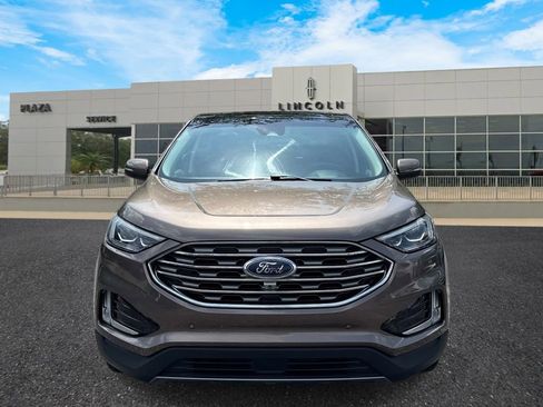Used 2019 Ford Edge Titanium w/ Equipment Group 301A FWD image 8