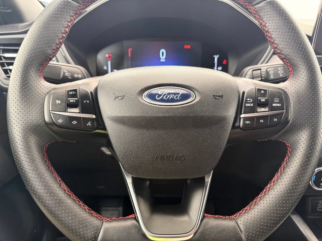 Used 2025 Ford Escape ST-Line Select AWD/4WD image 43