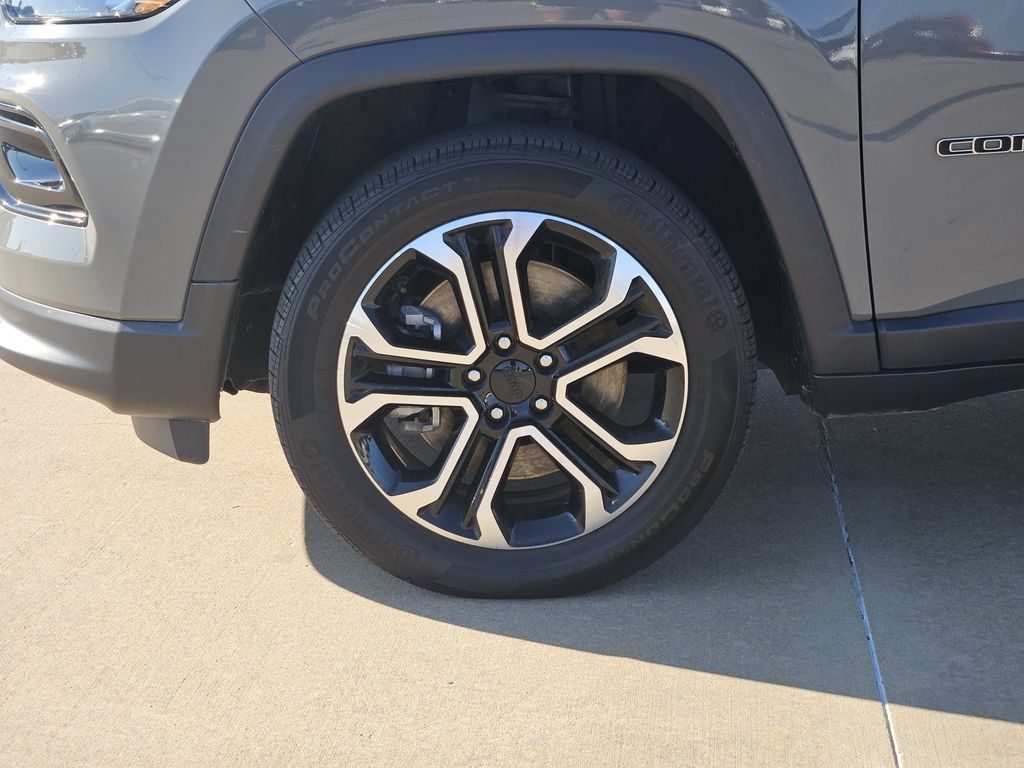 Used 2023 Jeep Compass Limited w/ Sun and Sound Group AWD/4WD image 13