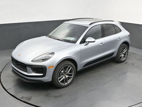 New 2026 Porsche Macan AWD/4WD image 28