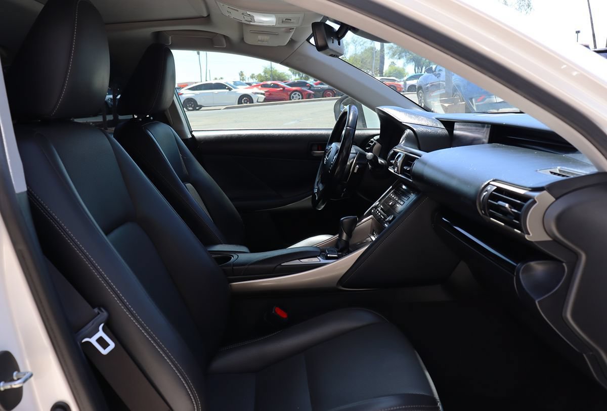 Used 2017 Lexus IS 200t w/ Navigation System Package RWD image 34