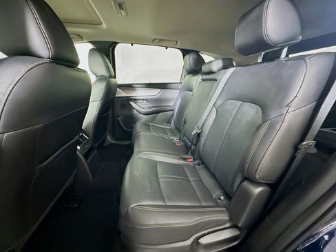 Used 2025 MAZDA CX-90 3.3 Turbo w/ Preferred Package image 28