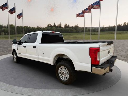 Used 2018 Ford F250 XLT w/ FX4 Off-Road Package image 8