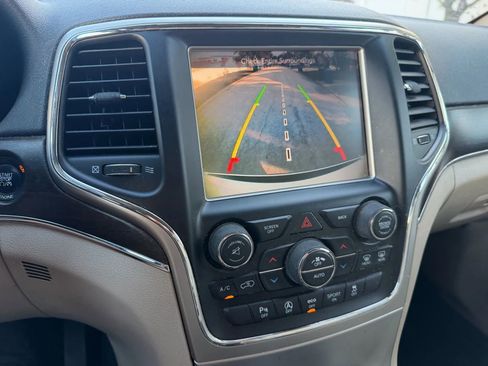 Used 2016 Jeep Grand Cherokee Limited image 21