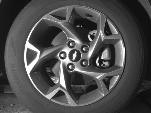 Used 2025 Chevrolet Trax LT w/ LT Convenience Package FWD image 13