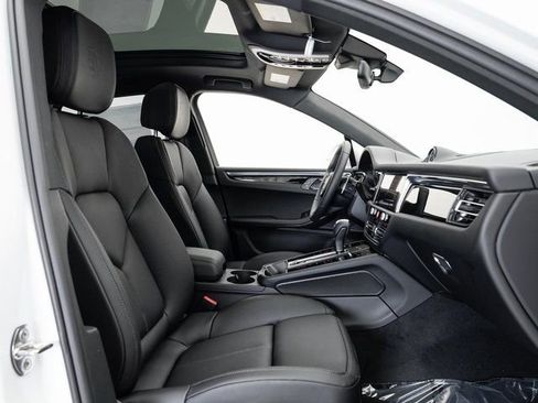 New 2025 Porsche Macan image 25