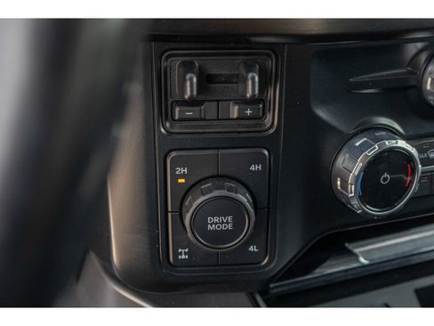 Used 2023 Ford F350 Lariat w/ FX4 Off-Road Package AWD/4WD image 26
