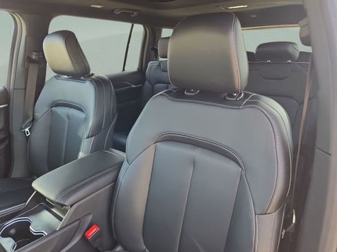 New 2025 Jeep Grand Cherokee L Limited w/ MOPAR Finishing Package RWD image 15
