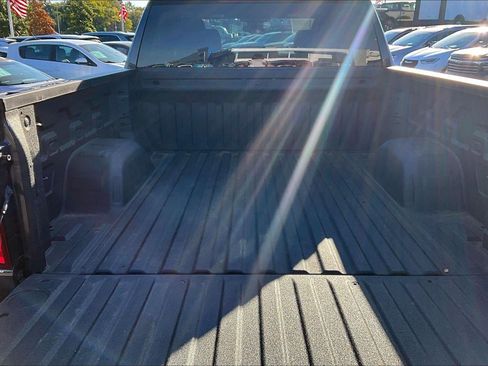 Used 2023 Chevrolet Silverado 1500 RST w/ Z71 Off-Road Package AWD/4WD image 4