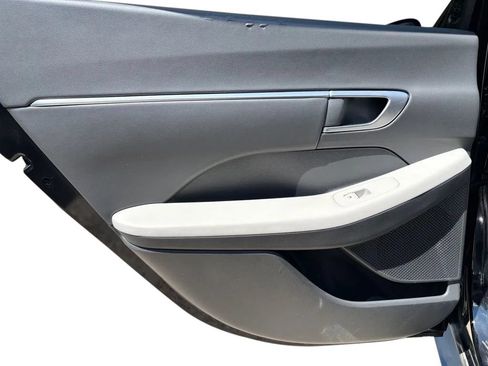 Used 2025 Hyundai Sonata SEL FWD image 21