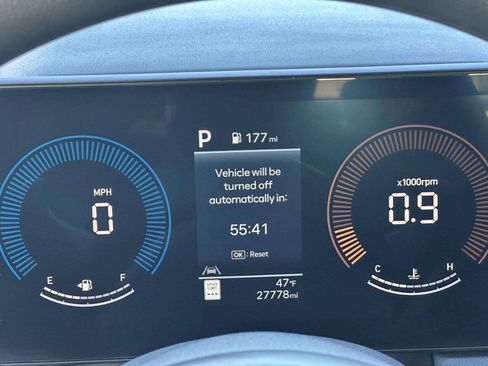 Used 2025 Hyundai Sonata SEL FWD image 32