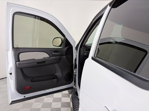 Used 2007 Chevrolet Avalanche LT w/ LT Preferred Equipment Group image 9