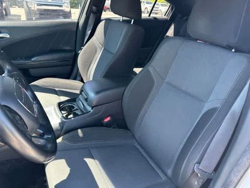 Used 2021 Dodge Charger SXT w/ Blacktop Package AWD/4WD image 5